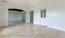 Condominios de una planta en venta en Santa Ana 06